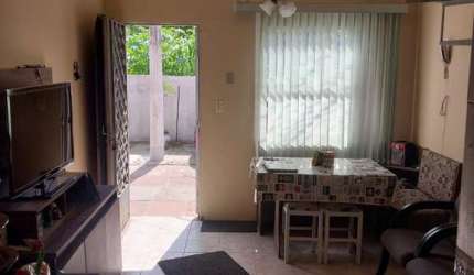Casa em Condomínio de 2 dormitórios e vaga na Glória