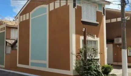 Casa em condomínio de 4 quartos vaga e infra estrutura