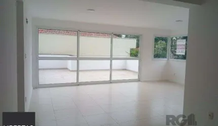 Apartamento garden com 2 suítes, lavado, área de serviço. um pátio enorme muito