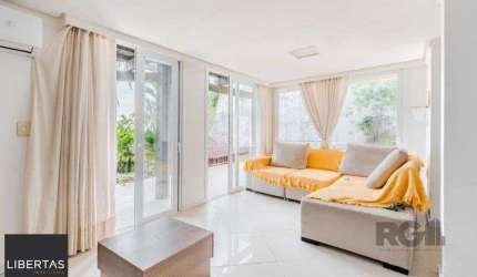Casa com 3 dormitórios no bairro Jardim Isabel