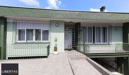 casa de 5 dormitórios no bairro Glória