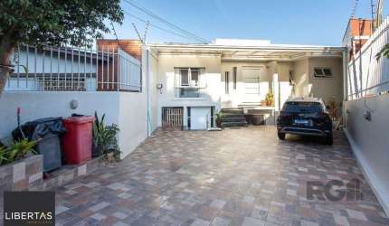 Casa 6 dormitórios à venda Cristal Porto Alegre/RS