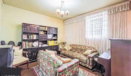 Casa para Venda - 212m², 3 dormitórios, 3 vagas - Azenha