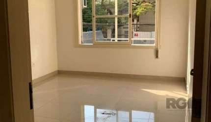 Vende-se belíssimo apartamento 3 suítes, de frente, próximo ao Parcão, reformado
