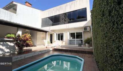 Casa com 3 quartos bairro Passo da Areia!