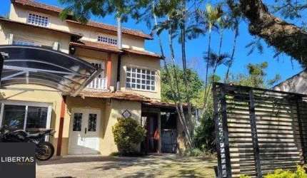 Casa 4 dormitórios no bairro Tristeza