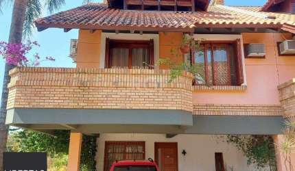 Casa Condominio para Venda - 234m², 3 dormitórios, sendo 1 suites, 2 vagas