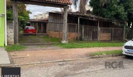 Terreno com 1.476m², plano, pronto para construtora e investido