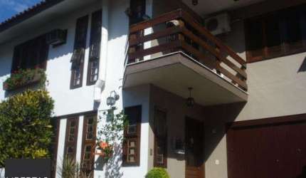 Casa em Condomínio à Venda no Bairro Tristeza – Zona Sul de Porto Alegre