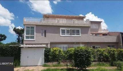 Excelente casa de 188m² com 5 quartos sendo 2 suítes