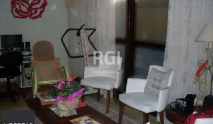 Casa para Venda - 200m², 4 dormitórios, sendo 1 suites, 4 vagas - Jardim Lindóia