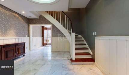 Casa para Venda - 130m², 3 dormitórios, sendo 1 suites, Cidade Baixa