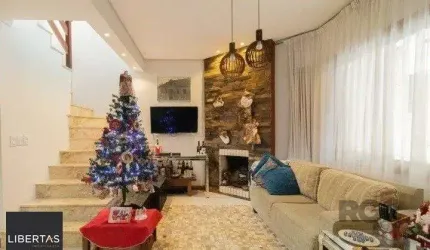 Casa em condomínio na zona sul, 3 quartos, suíte, lareira, churrasqueira, 2 vaga