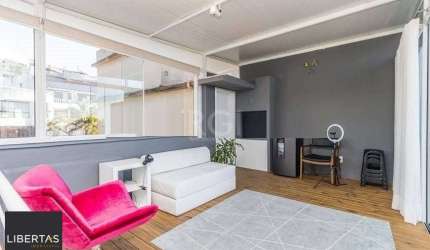 Cobertura para Venda - 186m², 3 dormitórios, 2 vagas - Três Figueiras