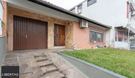Casa para Venda - 160m², 3 dormitórios, sendo 2 suites, 3 vagas - Cristal