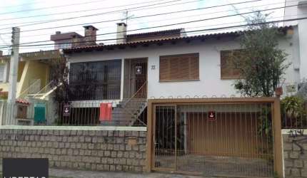 Casa para Venda - 293m², 3 dormitórios, sendo 1 suites, 4 vagas - Partenon