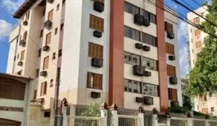 Excelente cobertura, 03 dorm com suite, churrasqueira, piscina e vista.
