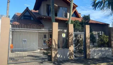 Sobrado Localizado Rua Oscar Pedro Kulzer Residencial Hercules Canoas RS