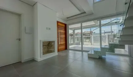 Casa/Sobrado Alto Padrao , 3 Dormitórios , Zona Nova - Capao da Canoa.