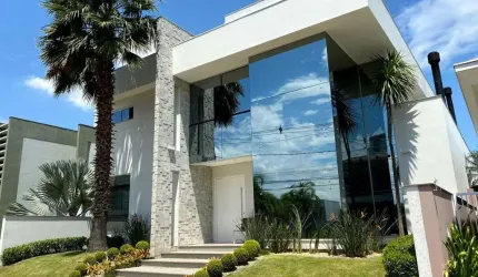 Sobrado Alto Padrão em condimínio Fechado em Canoas