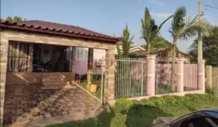 Casa de Alvenaria  Localizada na Rua Carlos Demoliner Netto Caju Nova Santa Rita