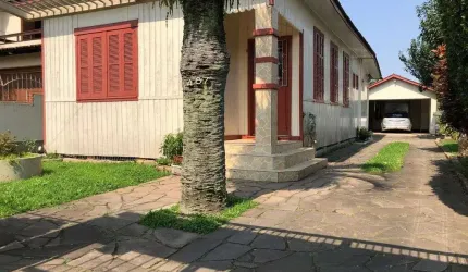 Casa á venda 4 quartos com 150,00 m² , bairro Niterói - Canoas