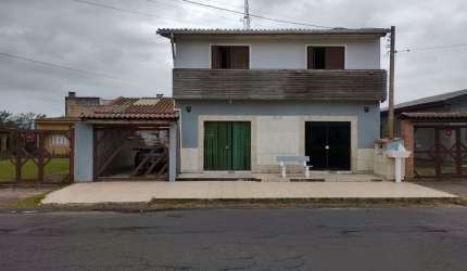 Prédio Comercial com apto e Edícula Balneário Pinhal -RS