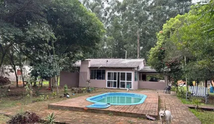 Chácara com 1860,00 m² Com Casa de Alvenaria Piscina  Aguas Claras Viamão