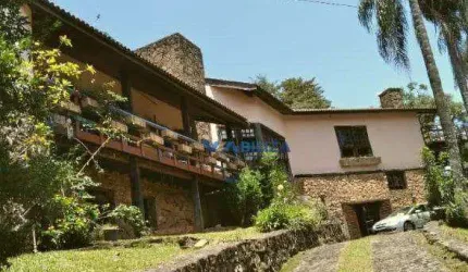 Sobrado com 3 dormitórios à venda, 440 m² por R$ 2.100.000,00 - Itapetinga - Atibaia/SP
