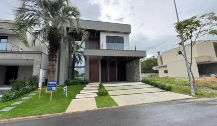 Casa em condomínio fechado com 3 quartos à venda em Pedra Branca, Palhoça  por R$ 3.840.000