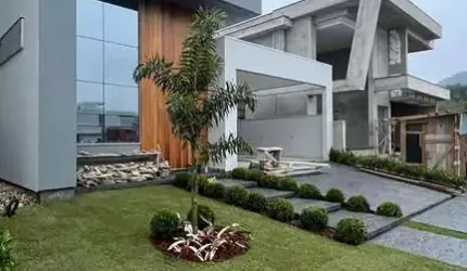 Casa em condomínio fechado com 3 quartos à venda em Pedra Branca, Palhoça  por R$ 2.800.000