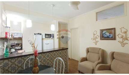 Lindo apartamento com dois dormitórios sendo uma suíte.