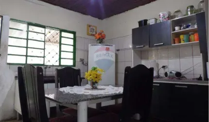 CASA DOIS QUARTOS NO SANTA CECÍLIA - OPORTUNIDADE DE INVESTIMENTO