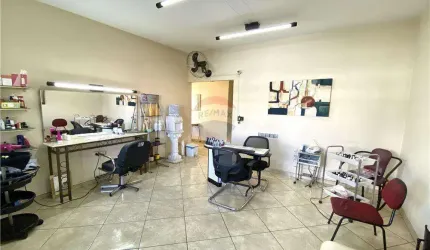 Casa sobrado, 5 dormitórios, 2 banheiros,1 vaga, 202,58 m² por R$ 799.000,00 - Centro - Itapira/SP