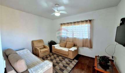 CASA NO PQ REAL EM MOGI MIRIM COM 3 DORMITÓROS E 2 BANHEIROS.