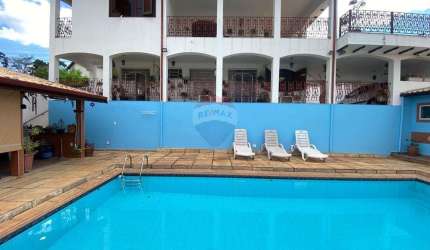 CASA DE 307 M , AT DE 756 M 2 SUITES, 2 QUARTOS ,AREA DE LAZER COMPLETA NO CENTRO DE LINDOIA