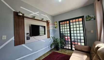 Casa espaçosa à venda na Vila Penha do Rio do Peixe – Itapira!