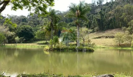 Propriedade Rural com Poço Artesiano de 60 mil litros/hora de Água mineral / Fonte em Lindóia