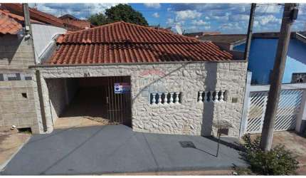 Casa dos Seus Sonhos no Tranquilo Bairro Istor Luppi