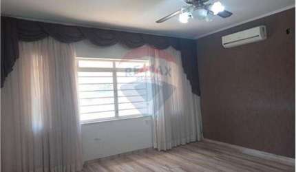 CASA COM 3 QUARTOS, 1 SUÍTE NO BAIRRO SANTA CRUZ, EM MOGI MIRIM/SP
