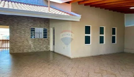 Casa à venda em Mogi Guaçu - Jardim Itamaraty - 3 Quartos (1 suíte) - AC: 140m²