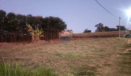 'Terreno Itapira: 1300m², Investimento Único!'