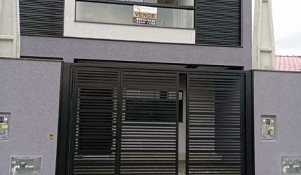 Sobrado alto padrão com 2 suítes e 2 vagas