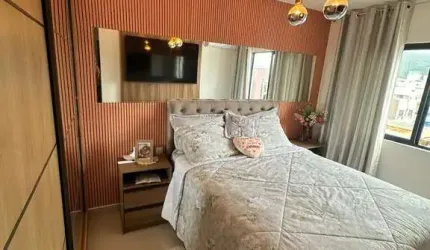 Apartamento novo, semi-mobiliado com 2 dormitórios a 3min do Centro de Camboriú