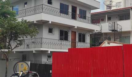 Predinho com 6 apartamentos, todos locados gerando renda no bairro das Nações