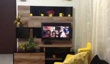 Apartamento térreo com 2 dormitórios localizado a 5 minutos da Passarela da Barra