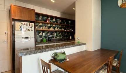 Apartamento mobiliado com 2 dormitórios (sendo 1 suíte) a 3 minutos do Supermercado Shimidt