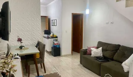 Casa com 2 quartos Vila Tupiry Praia Grande/SP