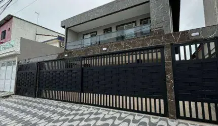 Casa Sobreposta com 2 Quartos em Praia Grande SP