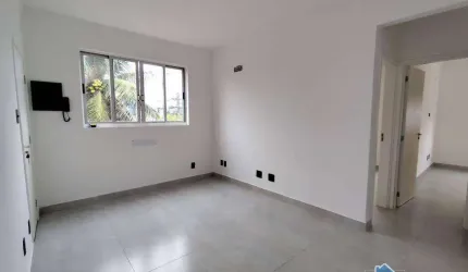 Apartamento REFORMADO com 2 quartos no bairro Campo Grande em Santos/SP